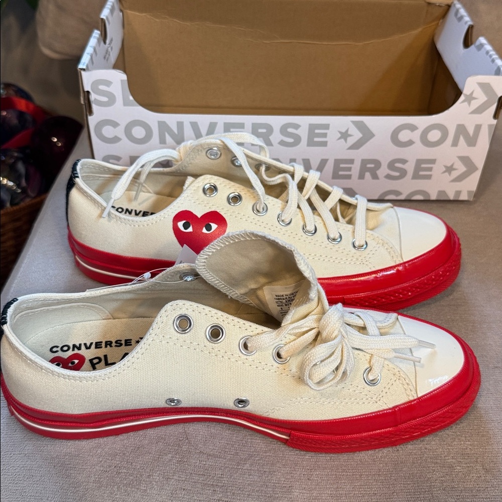 Converse x Comme Des Garcons PLAY Low White/Red Men Size 9